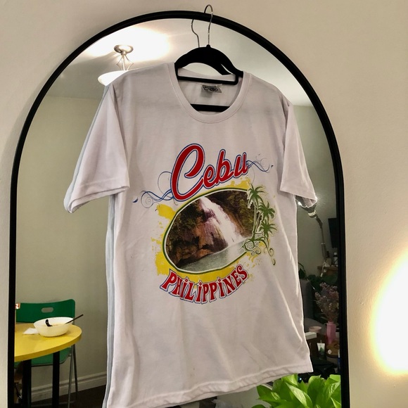 Vintage Cebu Philippines Travel Destination Graphic Tee - Picture 2 of 5